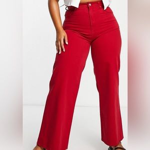 Super cute red jean pants perfect for the summer!